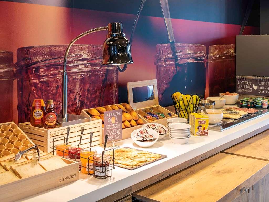 Hotel ibis Gonesse Restaurant foto